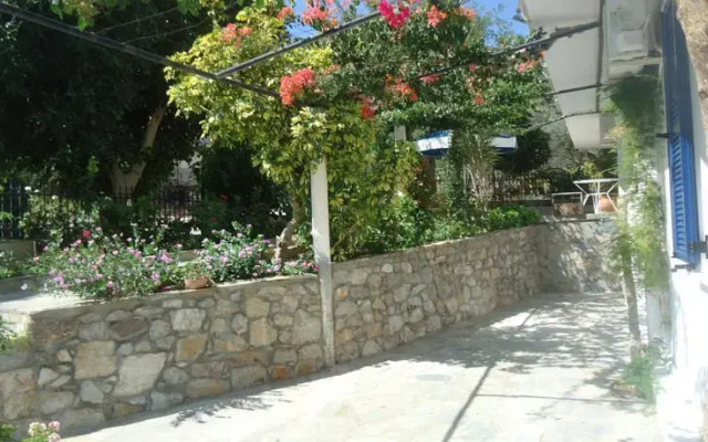 Villa Popi