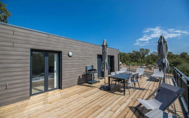 Lecci Villa With Outdoor Pools