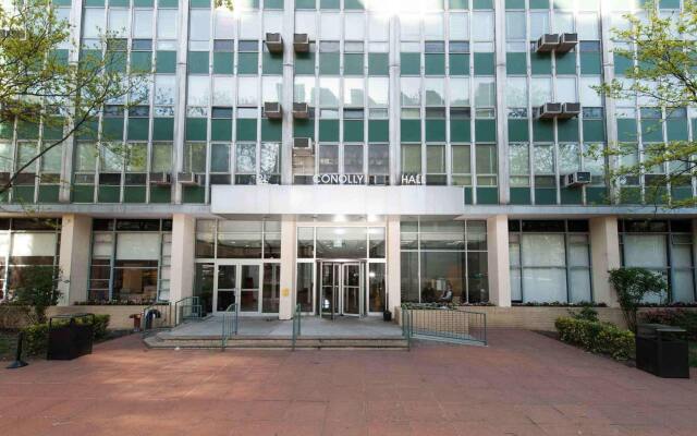 Отель New York City Summer Dorms США, Нью-Йорк - отзывы, цены и фото номеров - забронировать отель New York City Summer Dorms онлайн вид на фасад