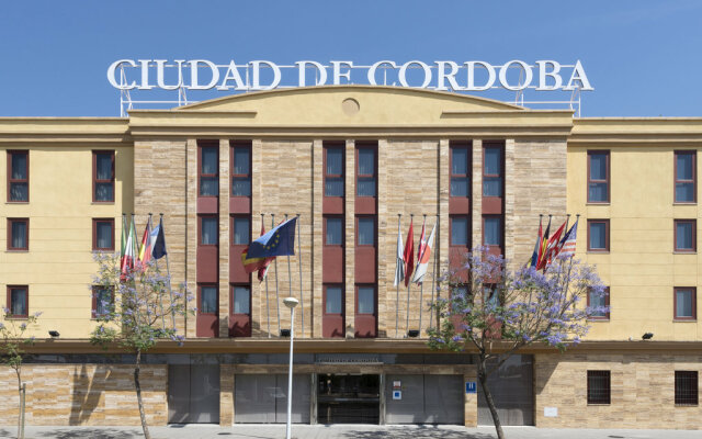 Hotel Exe Ciudad de Cordoba вид на фасад
