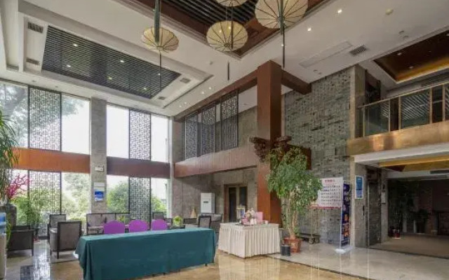 Xiangyang Rongting Guest House
