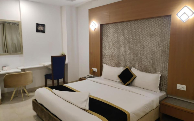 Phoenix Suites
