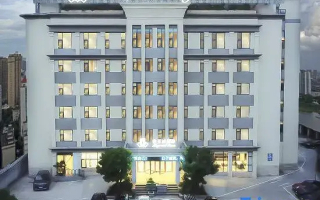 Magnotel Hotel (Mengzi Yinhe Road)