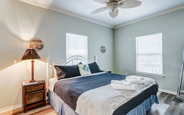 Salty Sandpiper 2 Bedroom Home