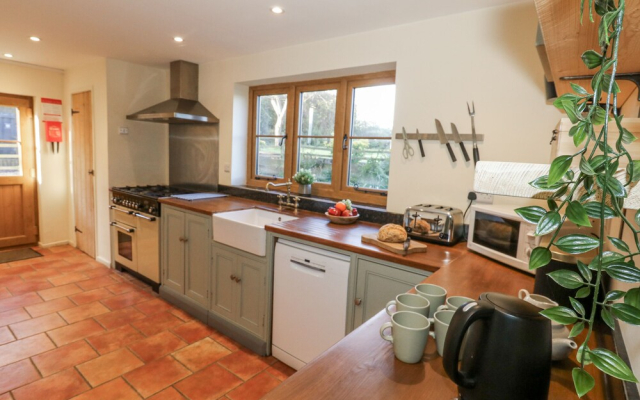 Honeysuckle Cottage
