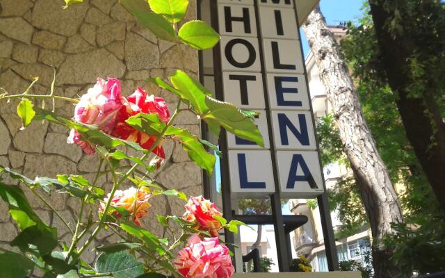 Hotel Milena Римини вид на фасад