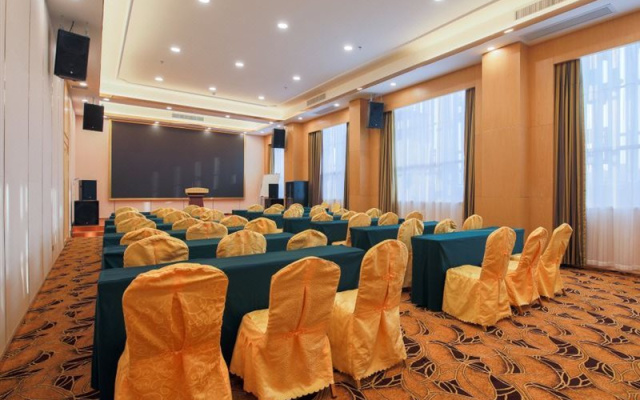Vienna International Hotel (Dongguan Dongcheng Xiaqiao Metro Station)