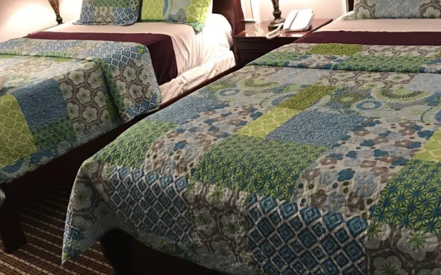 Grewals Inn and Suites by Elevate Rooms
