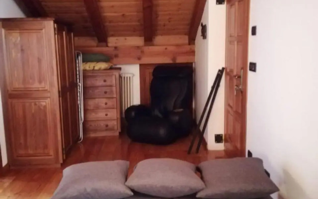 Mansarda Chanoux Cir N 0027