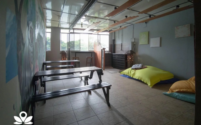 Le Nomade Hostel & Cafe