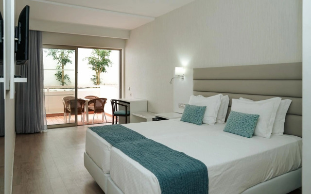 Carvi Beach Hotel