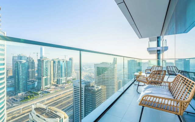 Vida Marina-1BR Retreat-Cityscape View