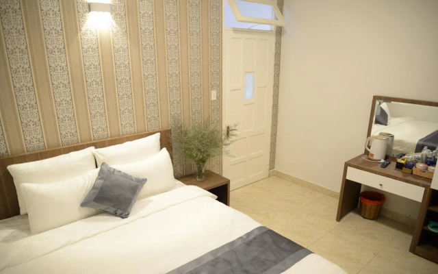 Amis Hotel