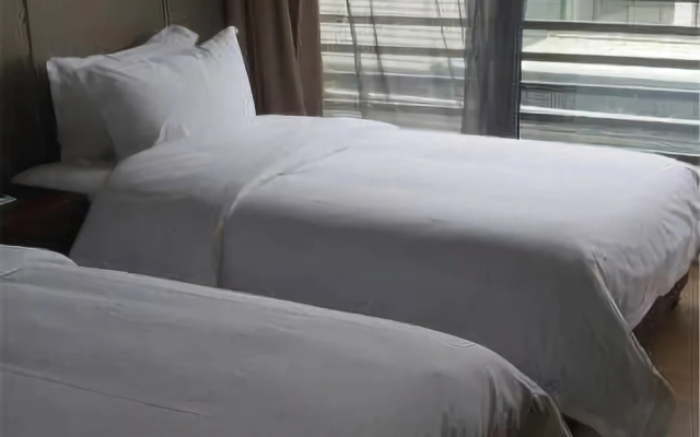 9 Hotel