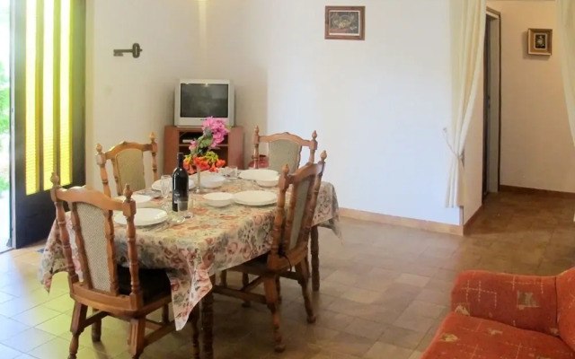 Violetta Duga Luka in Duga Luka