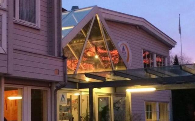 Отель Oslo Vandrerhjem Haraldsheim вид на фасад