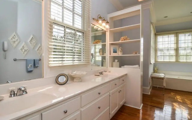 4001 Ocean Rest 7 Br Home by RedAwning