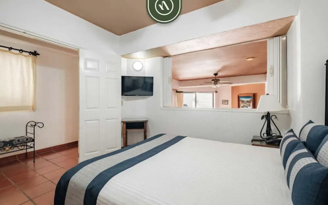 Amazing 1 BR Condo - Partial Oceanview - Pool