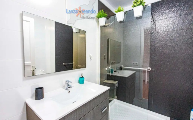 Vivienda Vacacional Black & White - T239
