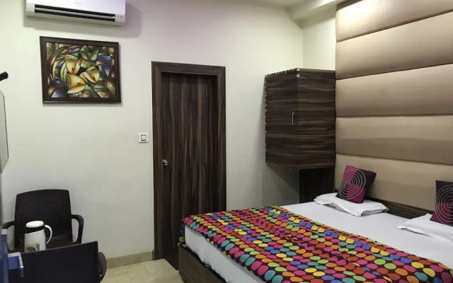 Oyo 27864 Hotel Samrat