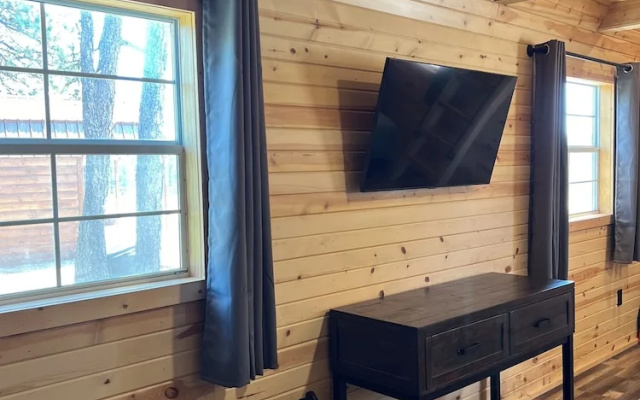 Pine Haven Lodging