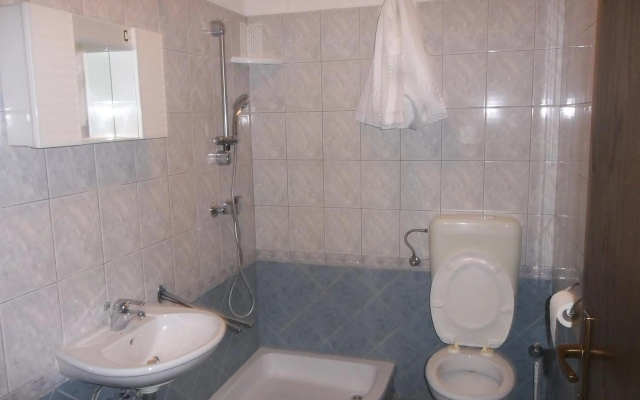 Apartment Car