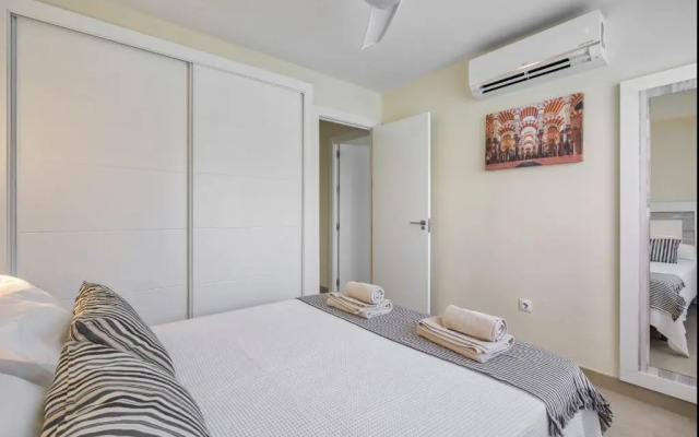 Sur Suites Alhambra