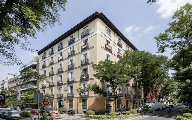 Апартаменты Conde de Aranda Apartment вид на фасад