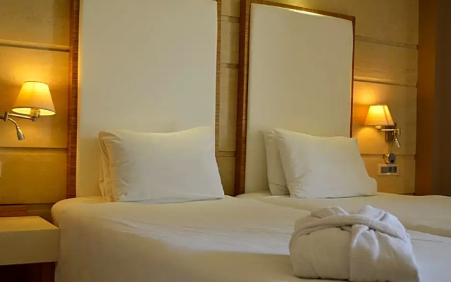 Mythos Beach Resort