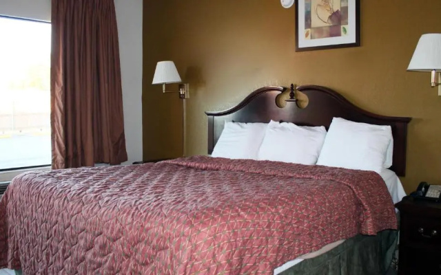 Royal Inn  Suites