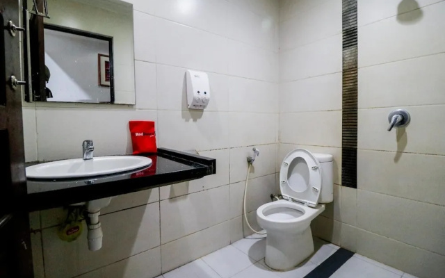 RedDoorz Plus @ Banjarmasin Tengah
