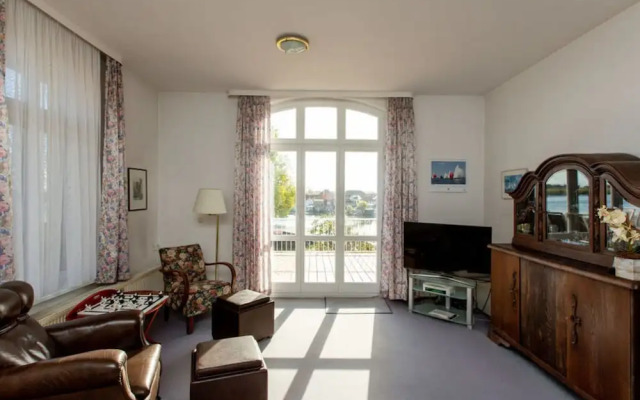 1 Villa Blanck Comfortable Holiday Residence