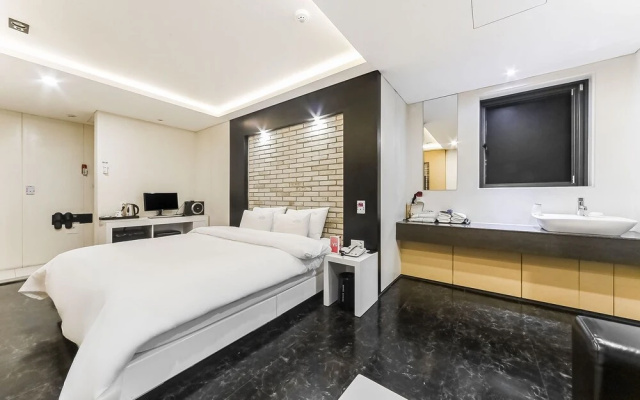 Gimhae Eobangdong Arietty Hotel A