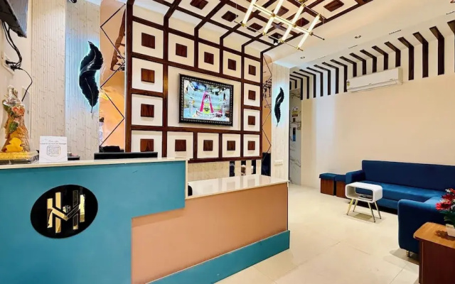 Hotel Mantri Ji