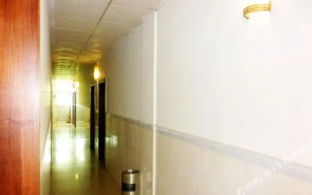 Jinbo Business Hotel