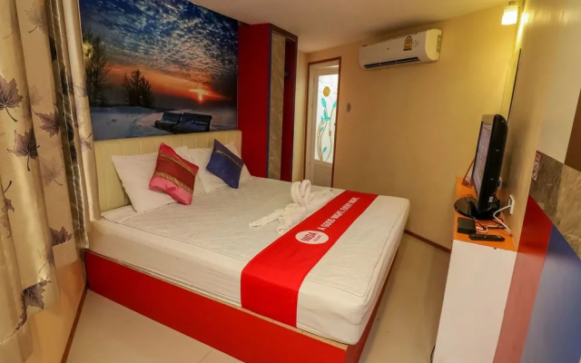 Nida Rooms Silk Romklao 99
