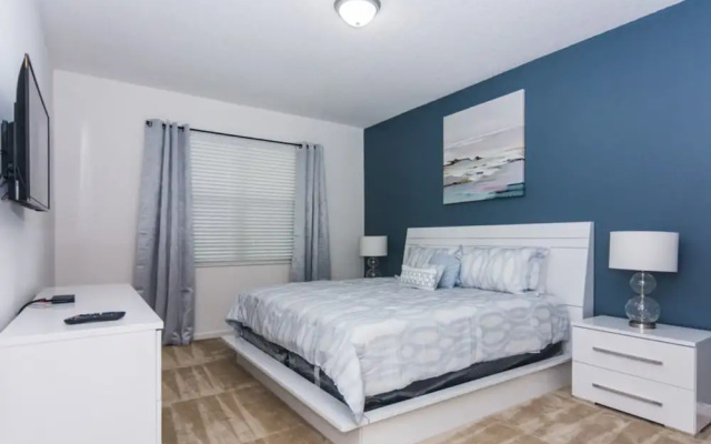 Stunning Vacation Home So2623