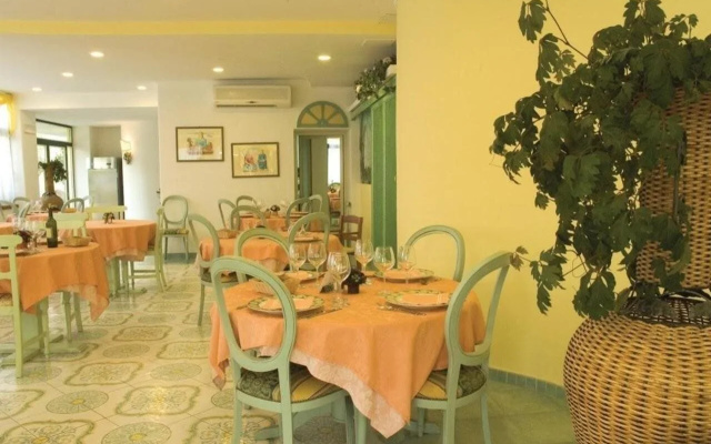 La Villa Resort & Spa