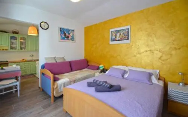 Alan Apartment