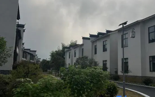 Guangde Creek Zhushan Hotel (Lucun Reservoir)