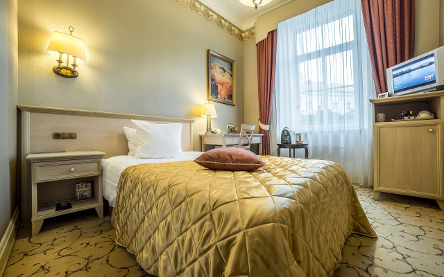 Отель и ресторан IMPERIAL (бывший Ramada)
