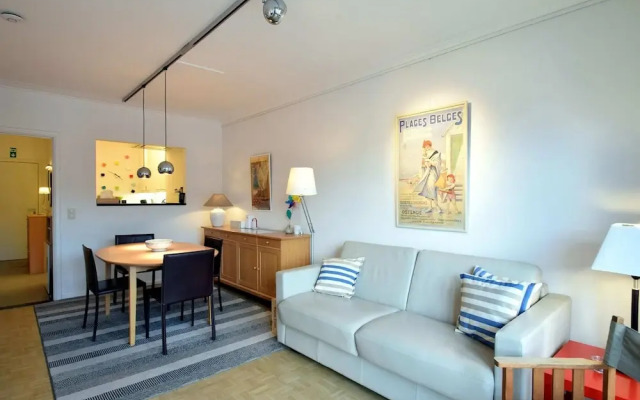 Chic Sea-view Apartment