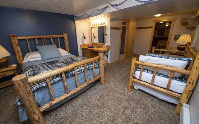 Snowberry Inn Bed & Breakfast