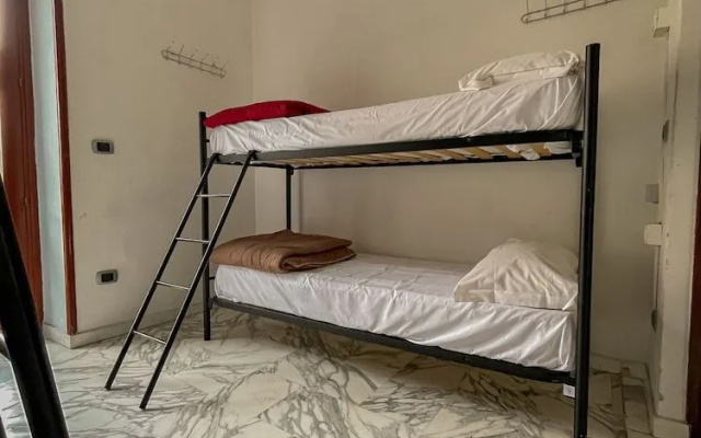 Los Mochileros hostel