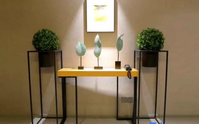 Homeinn Selected Hotel (Shijiazhuang Tiedao University Yitang Subway Station)