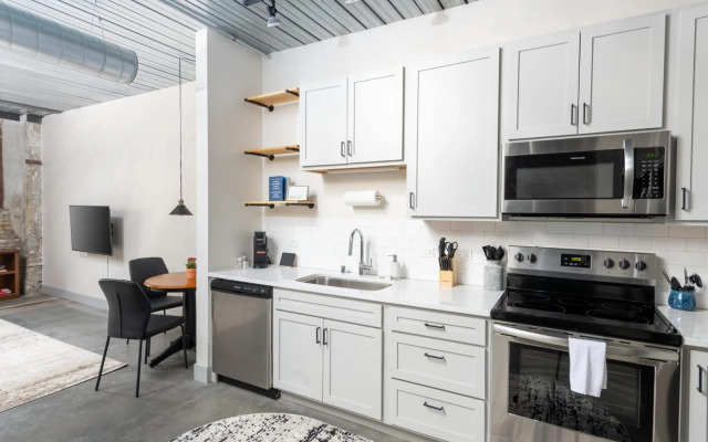 Flexhome Brewery District M5 - FiservGymParking