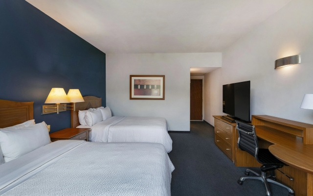 Fiesta Inn Express San Luis Potosí Oriente