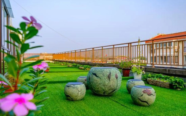 Homeinn Cloud Four Seasons Hotel (Jiaxing Nanhu Branch)