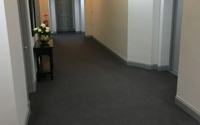 City Escape 2BD in Adelaides East End 4