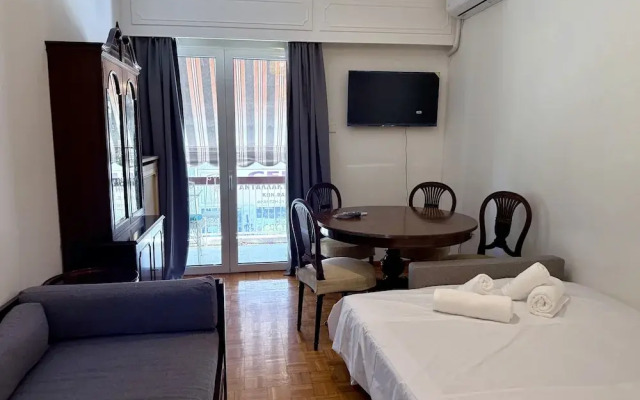 Neos Kosmos Family Apartment